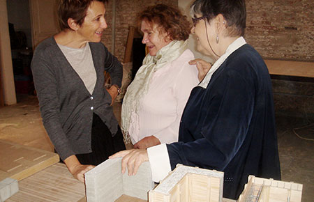 Tactile models showing the formwork process
